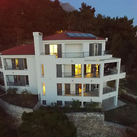 Franka 1 아파트 *