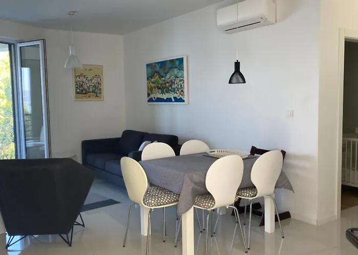 Appartement Franka 1 *